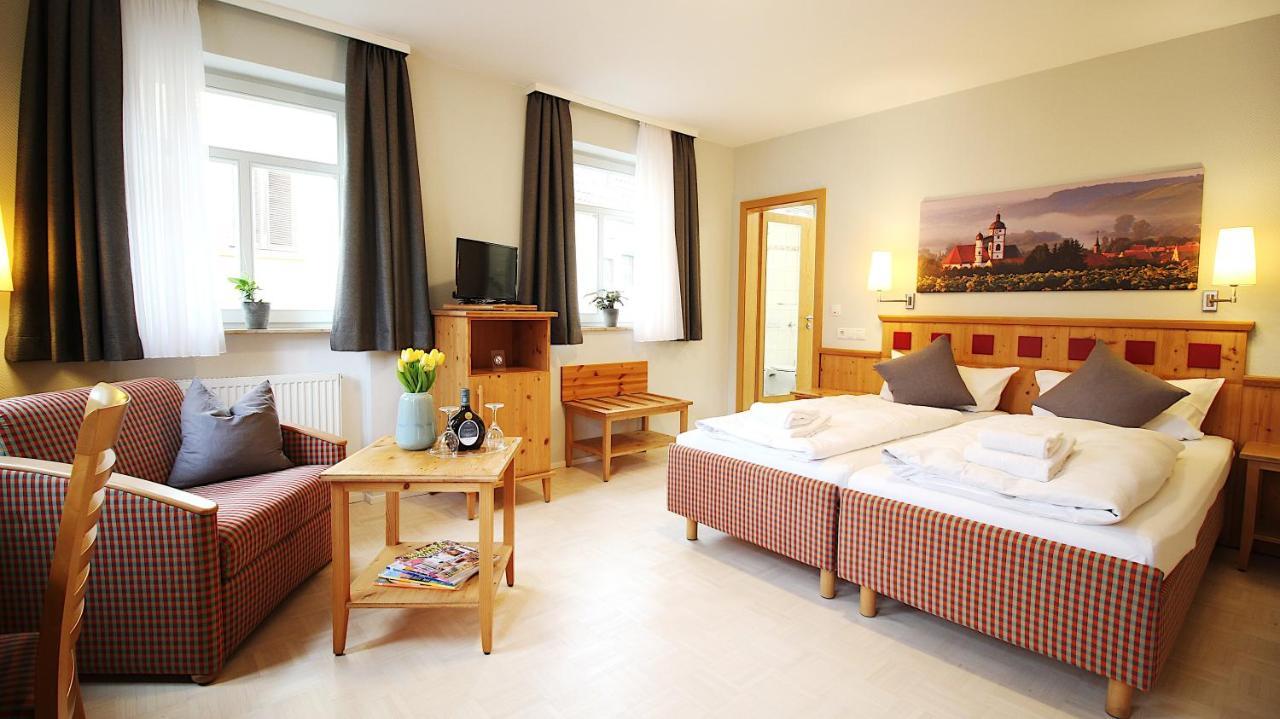 Alte Schmiede Dettelbach Hotel Eksteriør billede